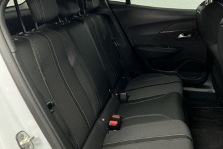 Peugeot 2008 2008 Elektro 136 GT 360+LED+WÄRMEPUMPE+DIGITAL+