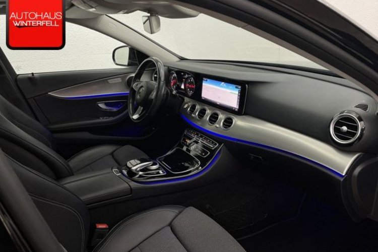 Mercedes-Benz E 220 E 220 d EXCLUSIVE SCHIEBEDACH+360+AHK+LED+3ZONEN