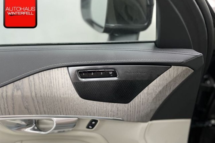 Volvo XC90 XC90 B5 D AWD Plus Bright 7SITZ+PANO+STANDHEIZUN