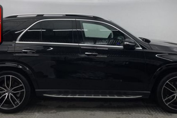 Mercedes-Benz GLE 400 GLE 400 d 4M AMG 7-SITZER+PANO+AHK+22Z+LUFT+MEMO