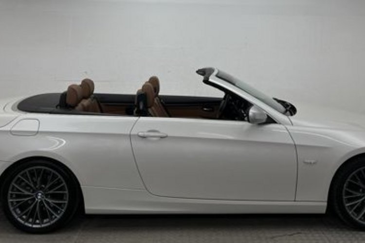BMW 320 320 i Cabrio Edition Exclusive MEMO+KEYLESS+PDC+