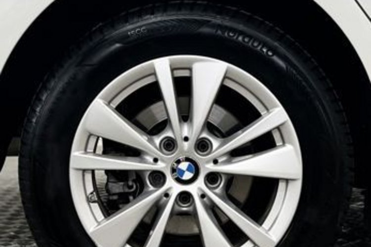 BMW 218 Active Tourer 218 Active Tourer d KAMERA+AHK+LED+NAVI+