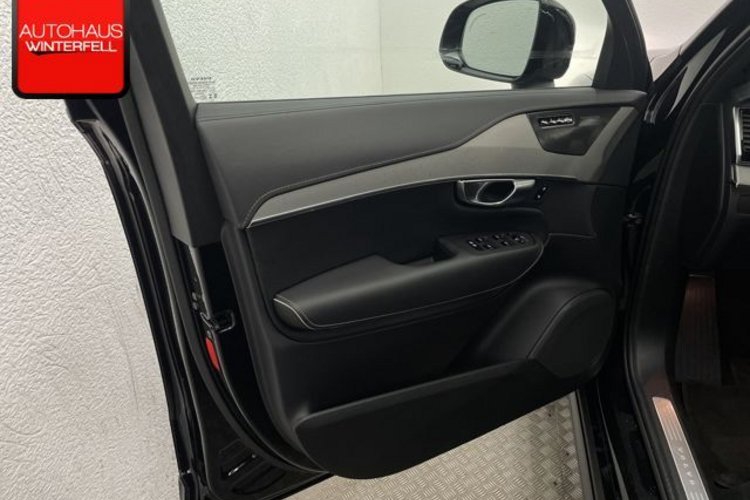 Volvo XC90 XC90 B5 D AWD Plus Dark 7SITZ+PANO+AHK+MEMORY+