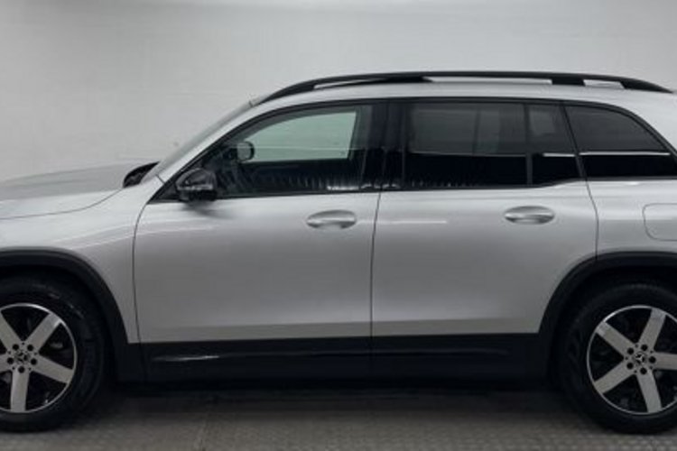 Mercedes-Benz GLB 220 GLB 220 d 4M PROGRESSIVE NIGHT 7SITZ+PANO+AHK+