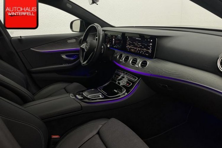 Mercedes-Benz E 220 E 220 d Avantgarde NIGHT ESD+KAMERA+AMBIENTE+LED