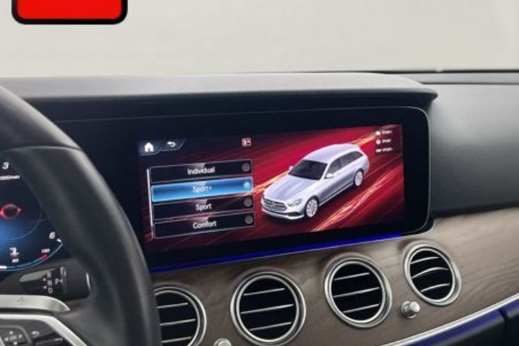 Mercedes-Benz E 400 E 400 d T 4M AVANTGARDE PANO+AHK+KEYLESS+DISTRO+