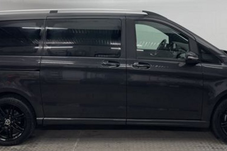 Mercedes-Benz V 300 V 300 d 4M LANG AMG NIGHT STANDHZG+LED+BURMESTER