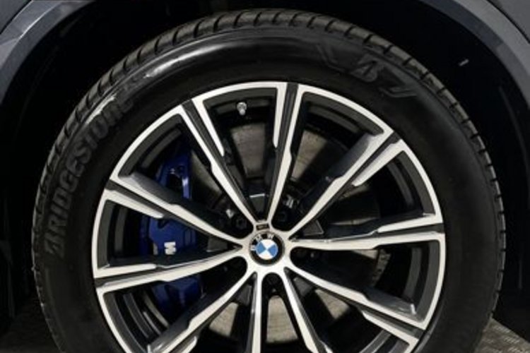 BMW X5 X5 xDrive 45e M SPORT LASER+2-ACHS-LUFT+AHK+MEMO