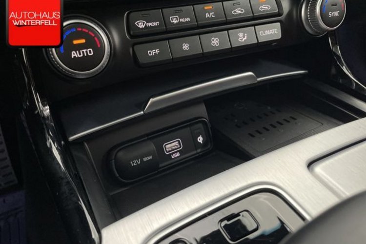 Kia Stinger Stinger 3.3 T-GDI AWD GT PANO+H&amp;K+HUD+SITZKLIMA+