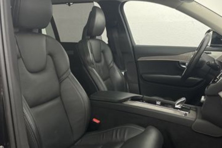Volvo XC90 XC90 B5 D INSCRIPTION AWD 7SITZ+PANO+LUFT+AHK+