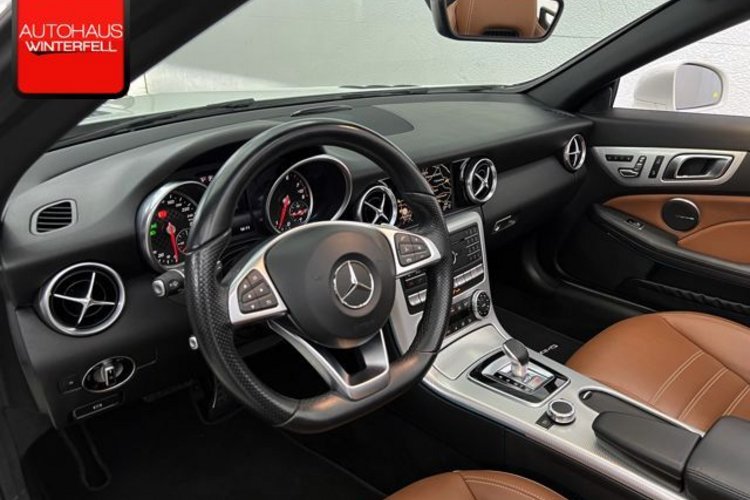 Mercedes-Benz SLC 300 SLC 300 AMG PANO+MEMO+H/K+CARPLAY+AIR-SCARF+
