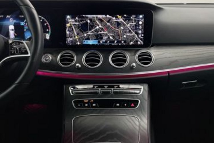 Mercedes-Benz E 300 E 300 de 4M AMG HUD+360+MASSAGE+MEMORY+BURMESTER