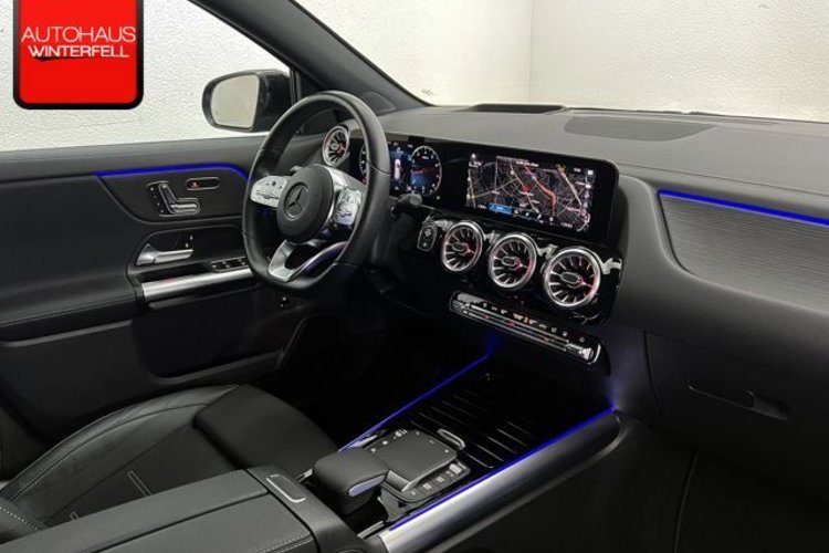 Mercedes-Benz GLA 250 GLA 250 AMG NIGHT HUD+360+MEMORY+STANDHEIZUNG+