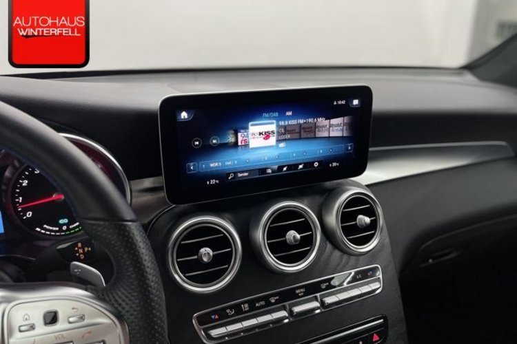 Mercedes-Benz GLC 300 GLC 300 e 4M AMG LINE KAMERA+19Z+CARPLAY+LED+