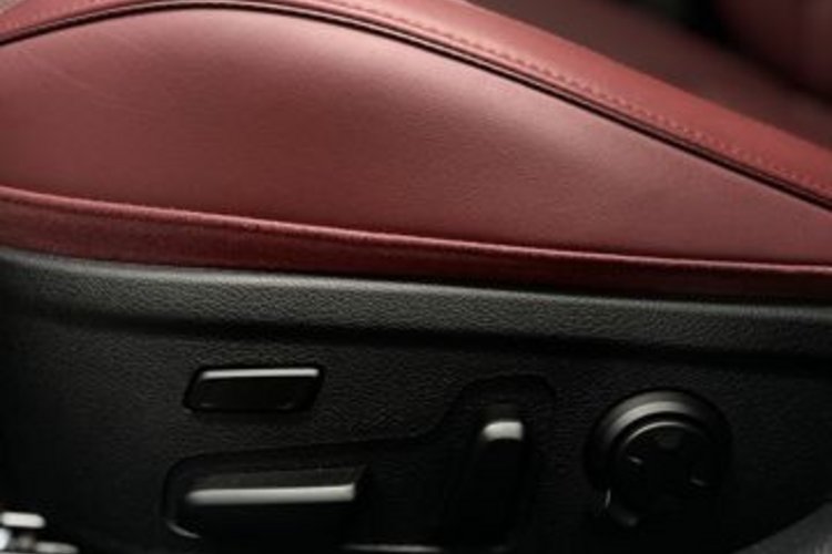 Kia Stinger Stinger 3.3 T-GDI AWD GT PANO+H&amp;K+HUD+SITZKLIMA+