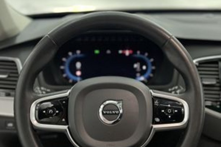 Volvo XC90 XC90 B5 D AWD Plus Bright 7SITZ+PANO+AHK+360+H&amp;K