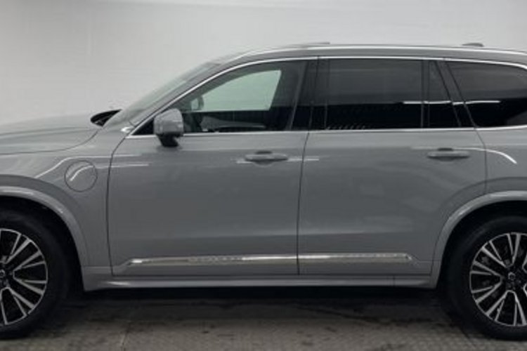 Volvo XC90 XC90 T8 ULTIMATE BRIGHT RECH AWD 7SITZ+PANO+AHK+