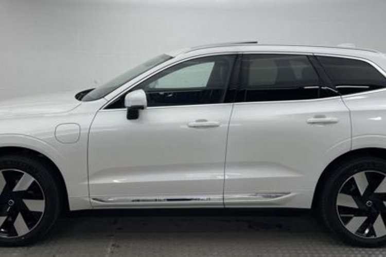 Volvo XC60 XC60 T8 ULTIMATE BRIGHT RECH AWD PANO+AHK+STANDH