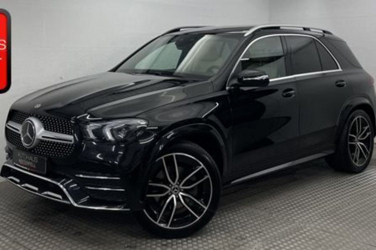 Mercedes-Benz GLE 400 GLE 400 d 4M AMG PANO+AHK+360+AIRMATIC+MEMO+BURM