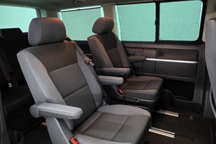 Volkswagen T5 Multivan T5 Multivan 2.0 TDI Comfortline 7SITZ+ESD+AHK+