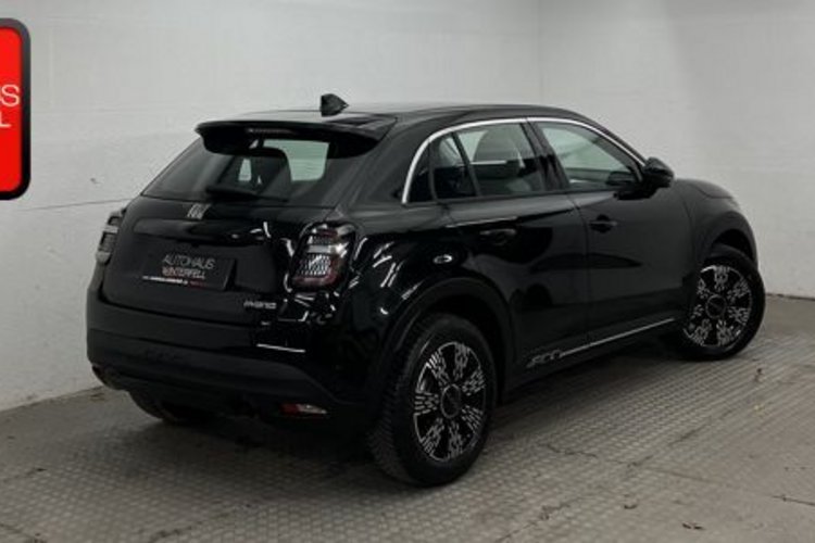 Fiat 600 600 HYBRID 1.2 T3 DCT VOLL-LED+KAMERA+SITZHEIZUN