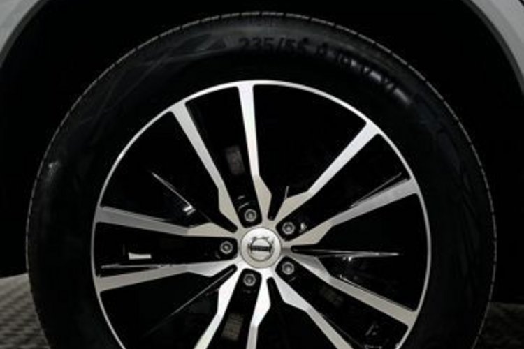 Volvo XC90 XC90 T8 RECH AWD 7SITZER+AHK+STANDHEIZUNG+4ZONEN