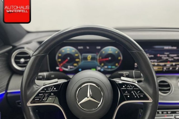Mercedes-Benz E 220 E 220 d Avantgarde NIGHT ESD+KAMERA+AMBIENTE+LED
