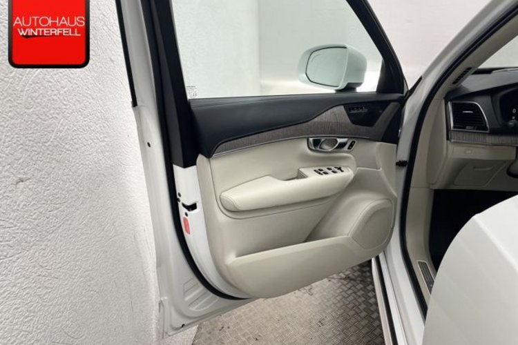 Volvo XC90 XC90 B5 AWD ULTIMATE BRIGHT 7SITZ+PANO+AHK+NUBUK