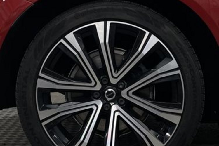 Volvo XC60 XC60 B4 D AWD Ultimate Bright PANO+AHK+B&amp;W+LUFT+