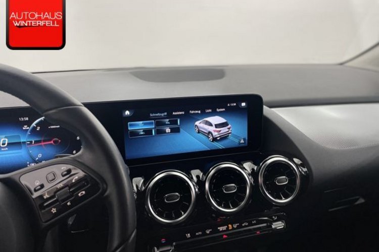 Mercedes-Benz GLA 180 GLA 180 d STYLE LED+KAMERA+MBUX+AUGMENTED+DAB+