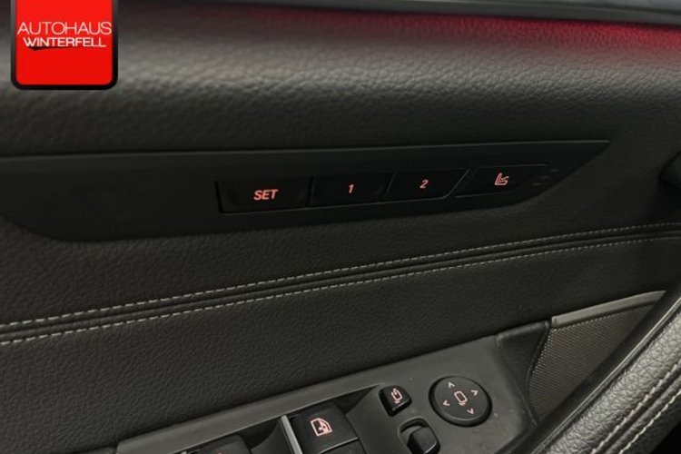 BMW 530 530d xDrive Touring Luxury Line PANO+AHK+360+HUD