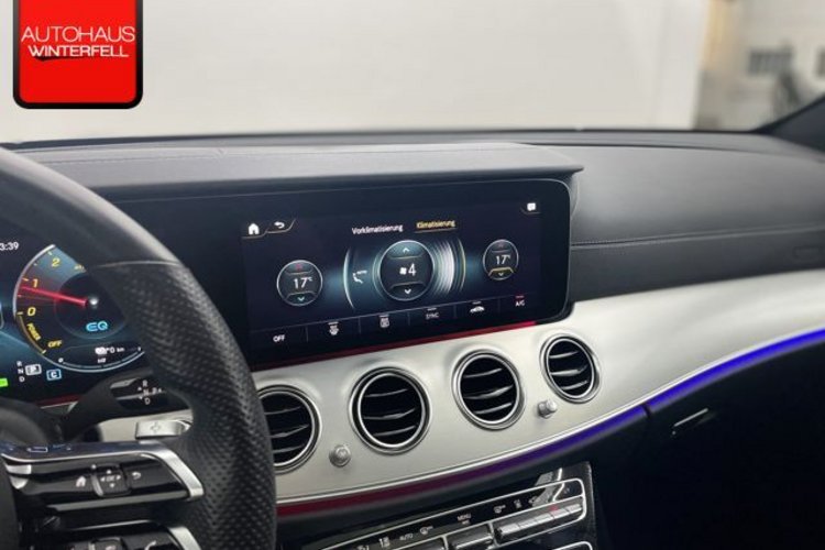 Mercedes-Benz E 300 E 300 de T 4M AMG NIGHT PANO+HUD+BURMESTER+DISTR