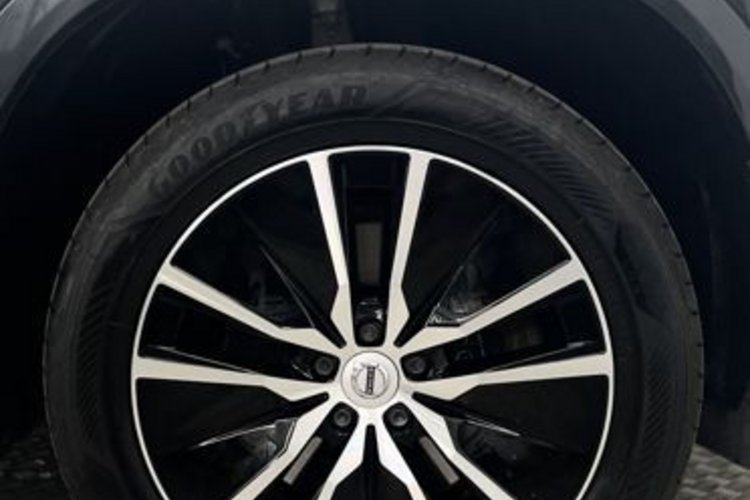 Volvo XC90 XC90 B5 AWD PRO PANO+AHK+MEMORY+STANDHEIZUNG+LED