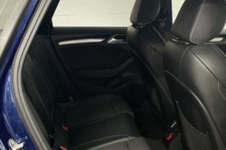 Audi A3 A3 Sportback 1.6 TDI S line ROTOR+KEYLESS+ACC+