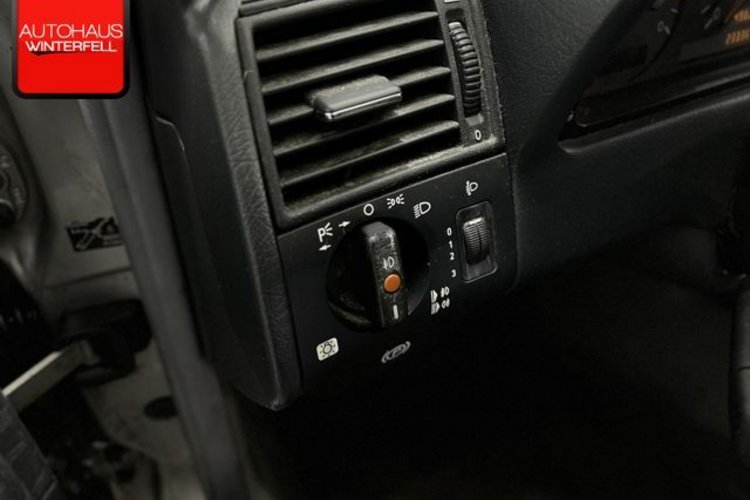 Mercedes-Benz C 180 C 180 RADIO+KASETTE+E-AUSSENSPIEGEL+