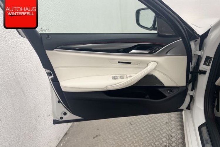 BMW 530 530 d xDrive Touring M SPORT PANO+LASER+SOFT+H/K