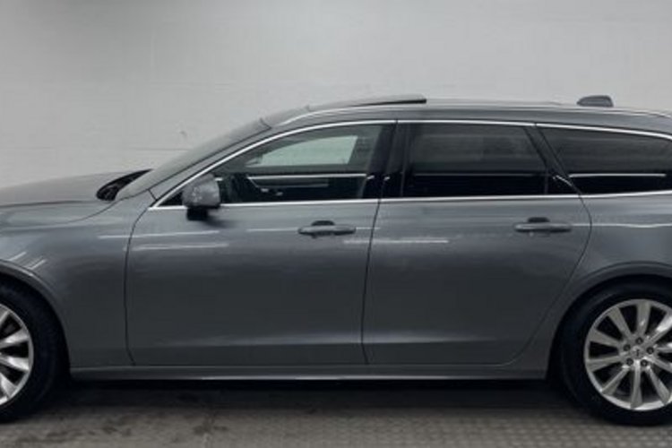 Volvo V90 V90 D4 PANO+AHK+MEMORY+360+HUD+STANDHEIZUNG+