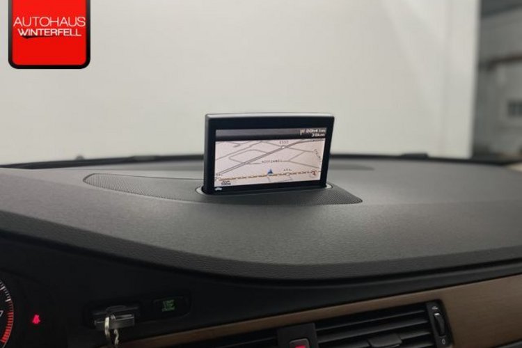 Volvo V70 V70 3.2 GEARTRONIC SUMMUM SITZKLIMA+MEMORY+XENON