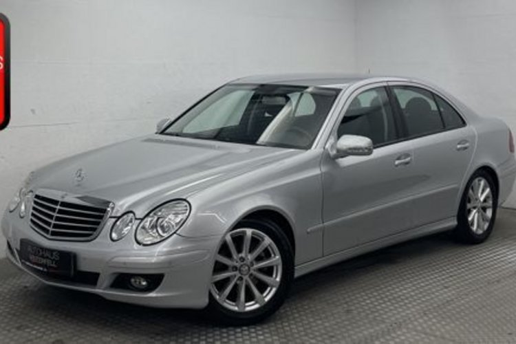 Mercedes-Benz E 200 E 200 Kompressor PDC+2-ZONEN+SITZHEIZ+TEMPOMAT+