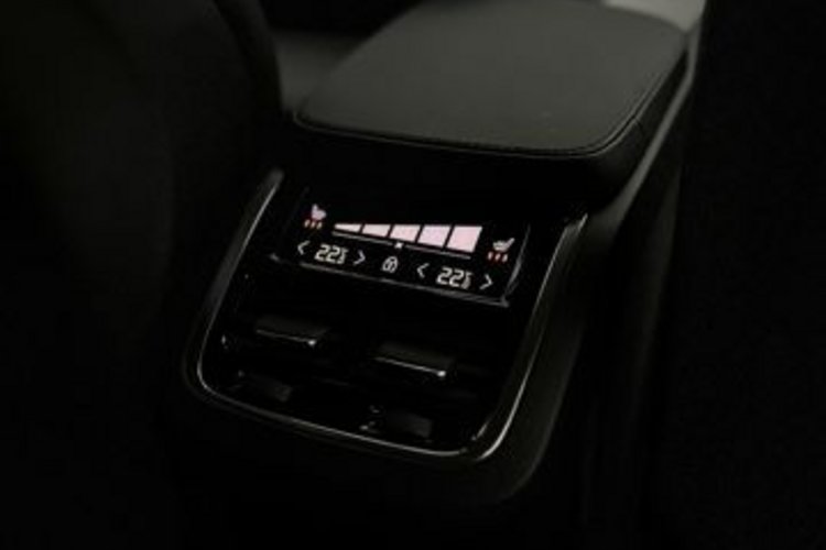 Volvo XC90 XC90 T8 RECH AWD PLUS DARK 7SITZ+STANDHEIZUNG+