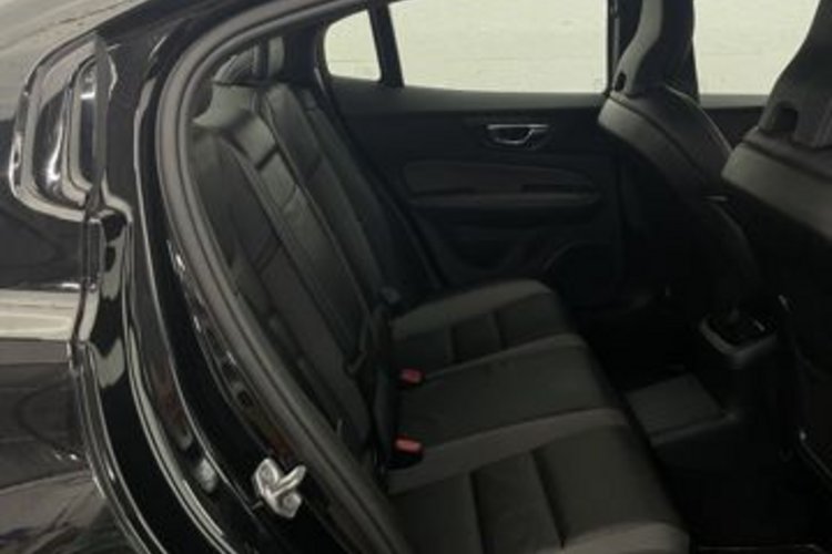 Volvo S60 S60 T8 R-DESIGN RECH AWD LED+H/K+KEYLESS+KAMERA+