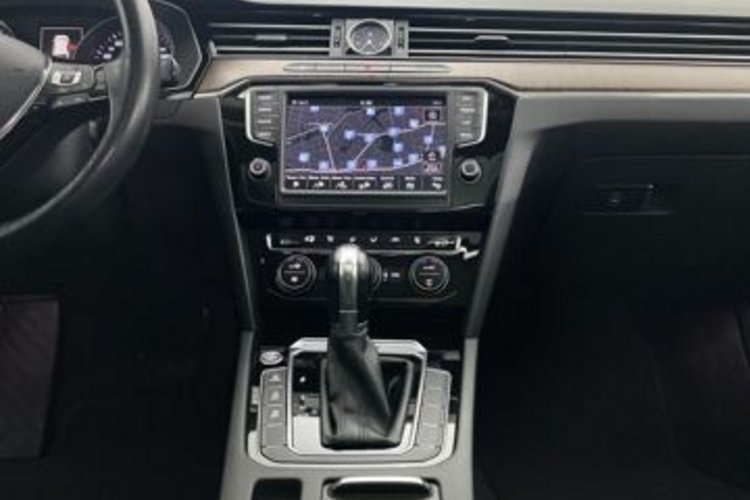 Volkswagen Passat Variant Passat Variant 2.0 TDI 4M R-Line PANO+STANDHZG+