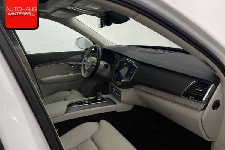 Volvo XC90 XC90 B5 AWD ULTIMATE BRIGHT 7SITZ+PANO+AHK+NUBUK