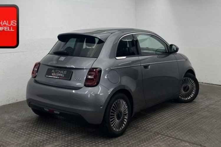 Fiat 500e 500e 42KWH STYLE+KOMFORT+KAMERA+SITZHEIZUNG+