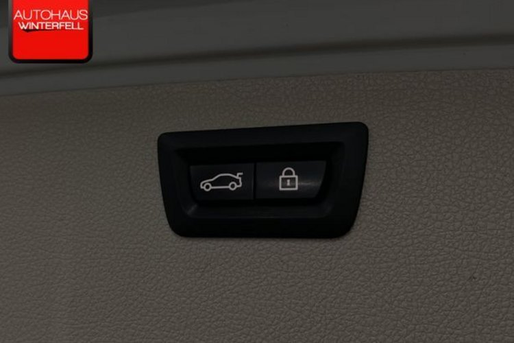 BMW 330 330 d Touring Luxury Line AHK+ADAP-LED+KAMERA+