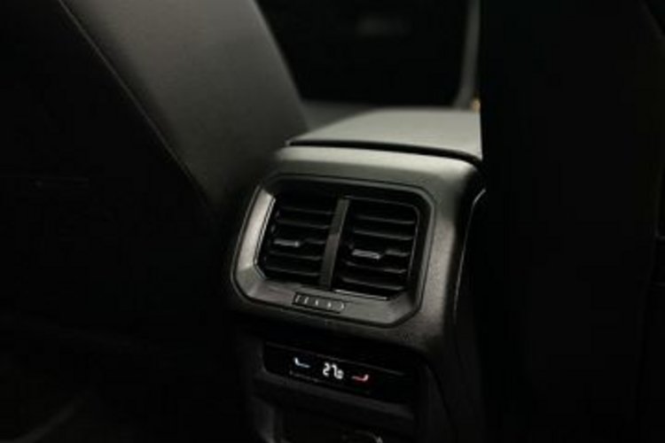 Volkswagen Tiguan Tiguan 2.0 TDI 4M R-LINE BLACK PANO+AHK+STANDH+