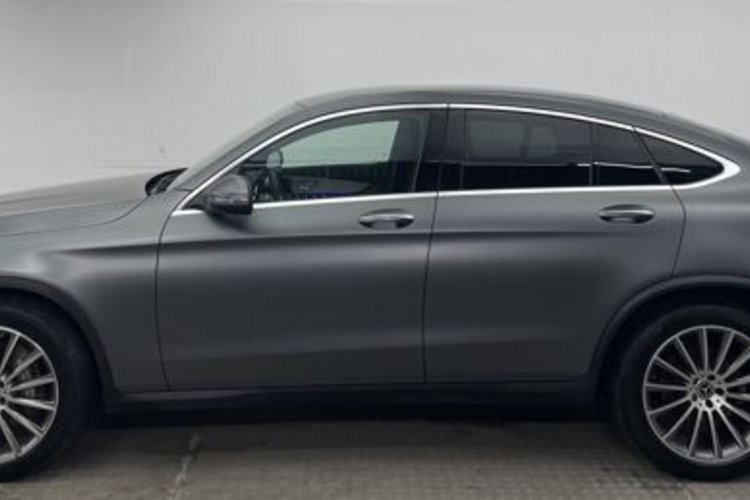 Mercedes-Benz GLC 300 GLC 300 de Coupe 4M AMG NIGHT CARBON AIRMATIC+