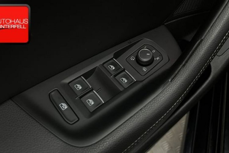 Volkswagen Passat Variant Passat Variant 2.0 TSI R-Line KAMERA+KEYLESS+ACC
