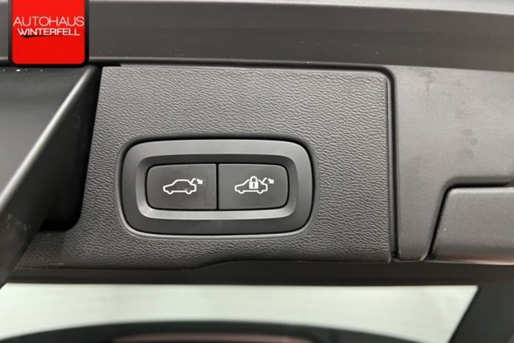 Volvo XC60 XC60 T8 AWD R-DESIGN PANO+LUFT+22Z+HUD+H&amp;K+STAND