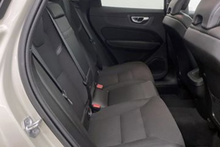 Volvo XC60 XC60 B4 AWD PANO+AHK+INTELLISAFE+KAMERA+LED+